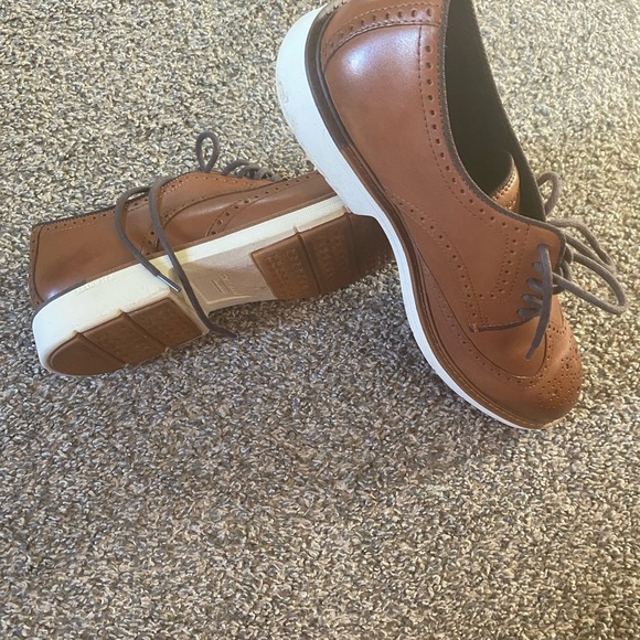 Men’s Cole Haan grand series 360 British Tan color size 9 1/2 - Picture 2 of 2